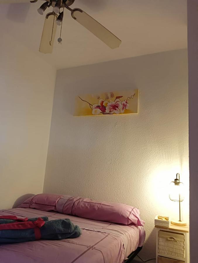 Habitacion Piso Particular En 카스티예하데라쿠에스타 외부 사진
