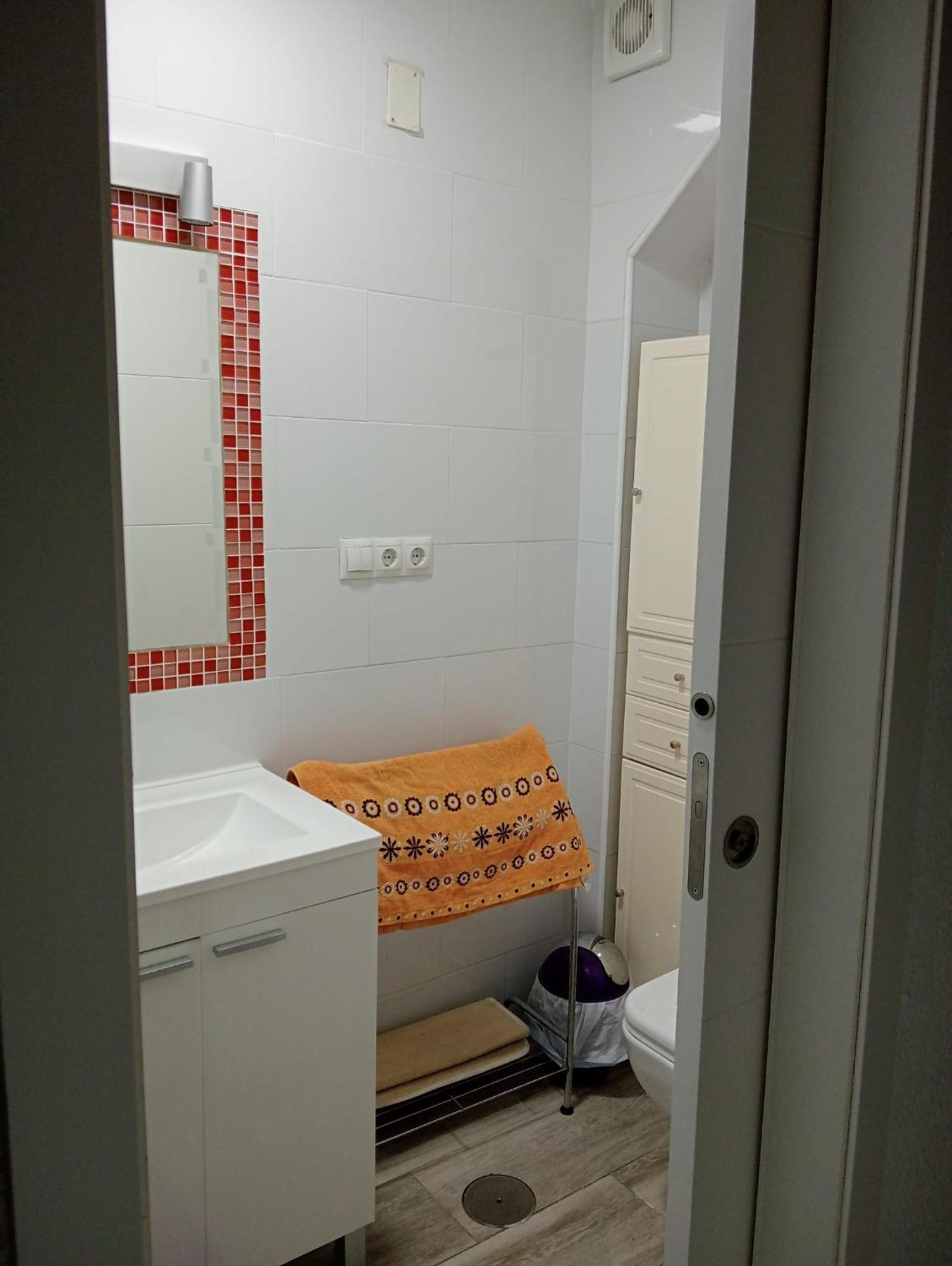 Habitacion Piso Particular En 카스티예하데라쿠에스타 외부 사진