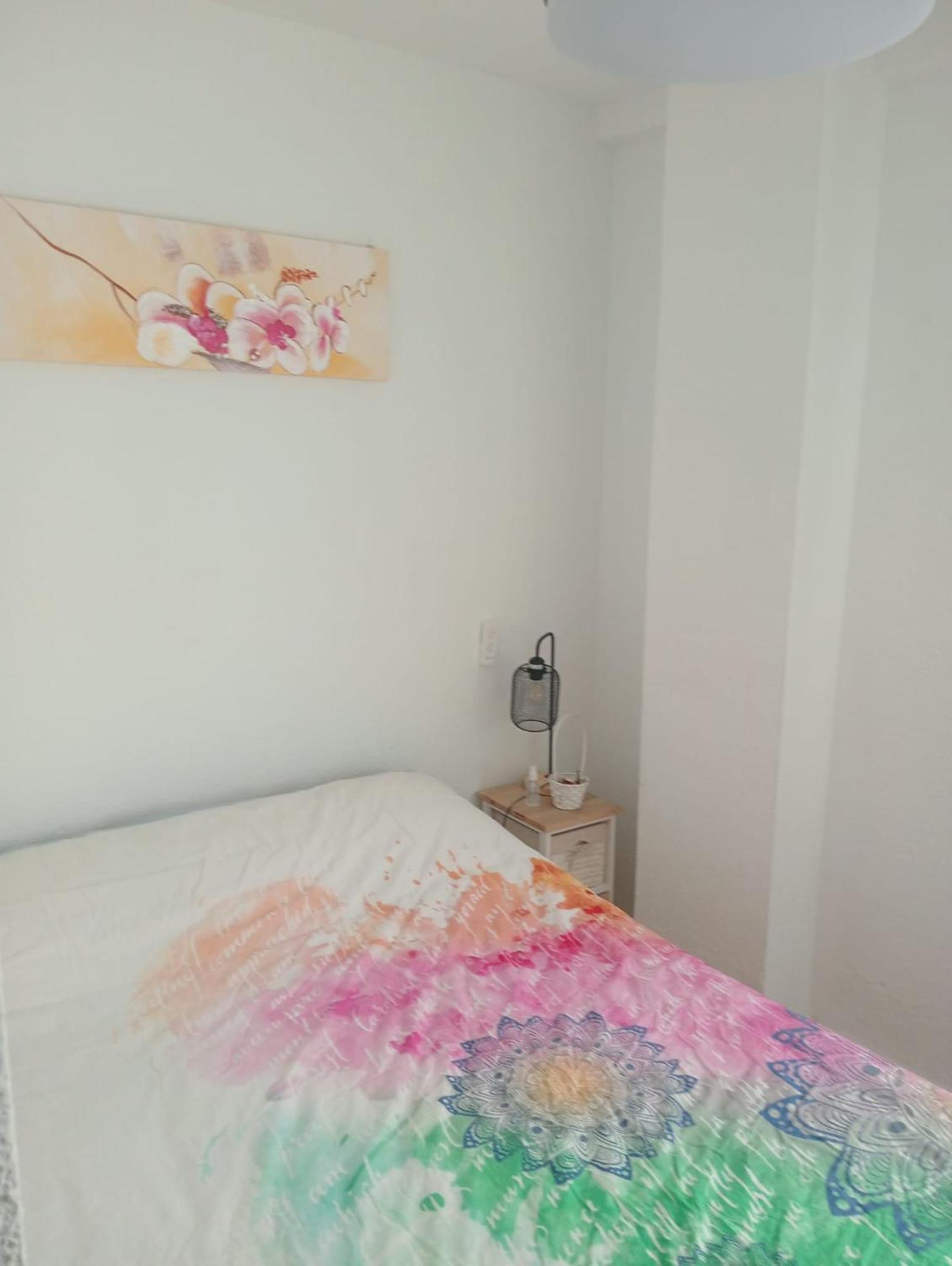 Habitacion Piso Particular En 카스티예하데라쿠에스타 외부 사진